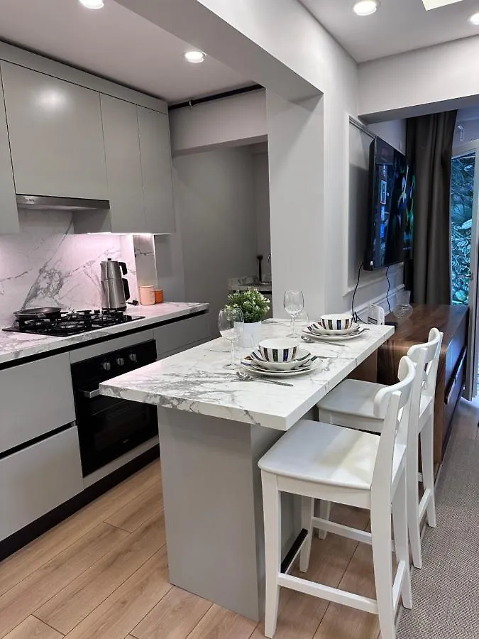 Apartamento Besiktas'Ta Merkezi Lokasyon Ve Sessiz Sakin Bir Ortam Istambul